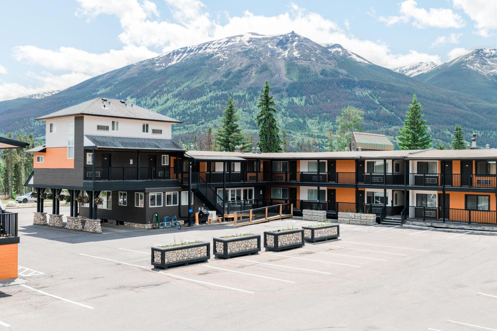 Mount Robson Inn Jasper Luaran gambar