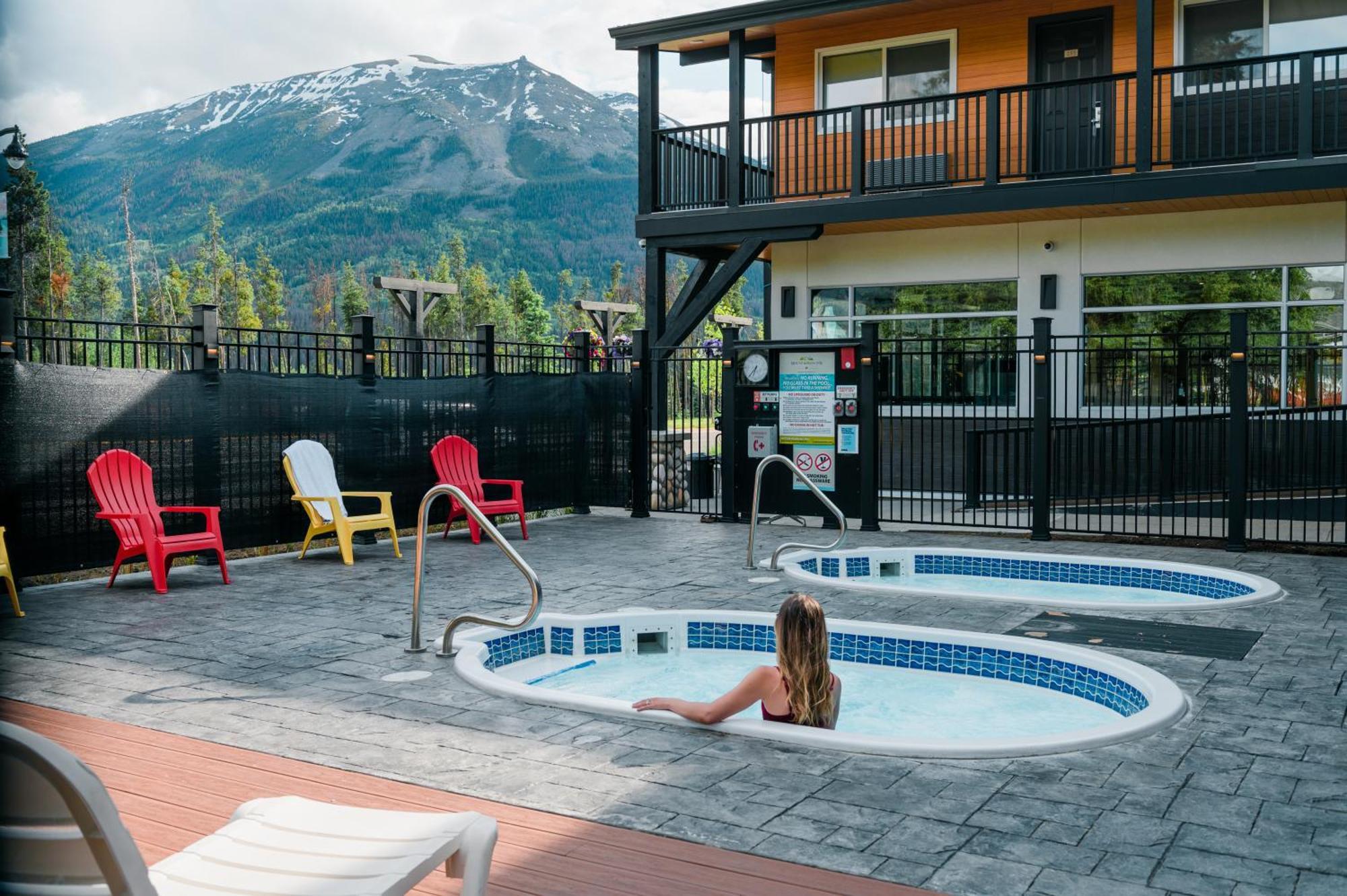 Mount Robson Inn Jasper Luaran gambar